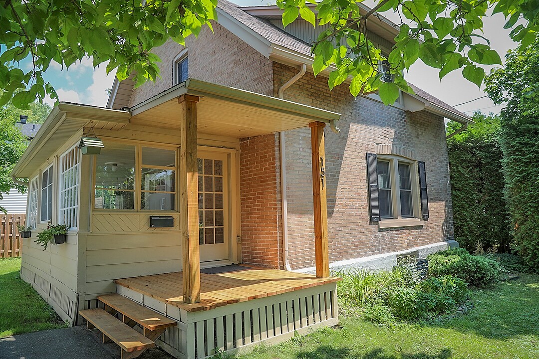 151 Rue Gervais, Otterburn Park, Québec