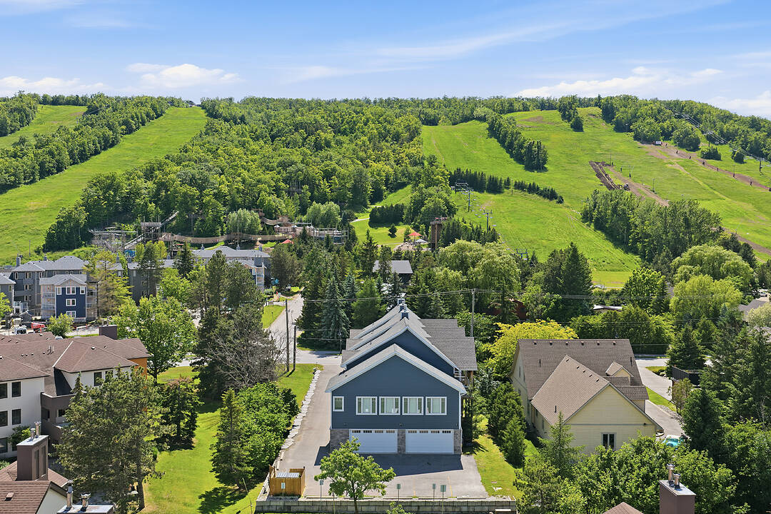 145 Jozo Weider Boulevard, Collingwood, Ontario
