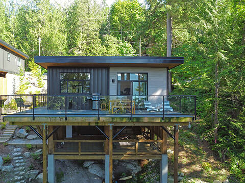 5792 Tillicum Bay Road, Sechelt