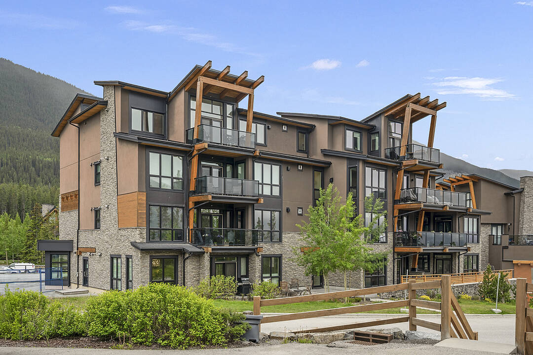 101A Stewart Creek Rise #101, Canmore, Alberta