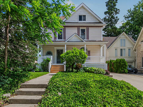 128 Douglas St, Stratford