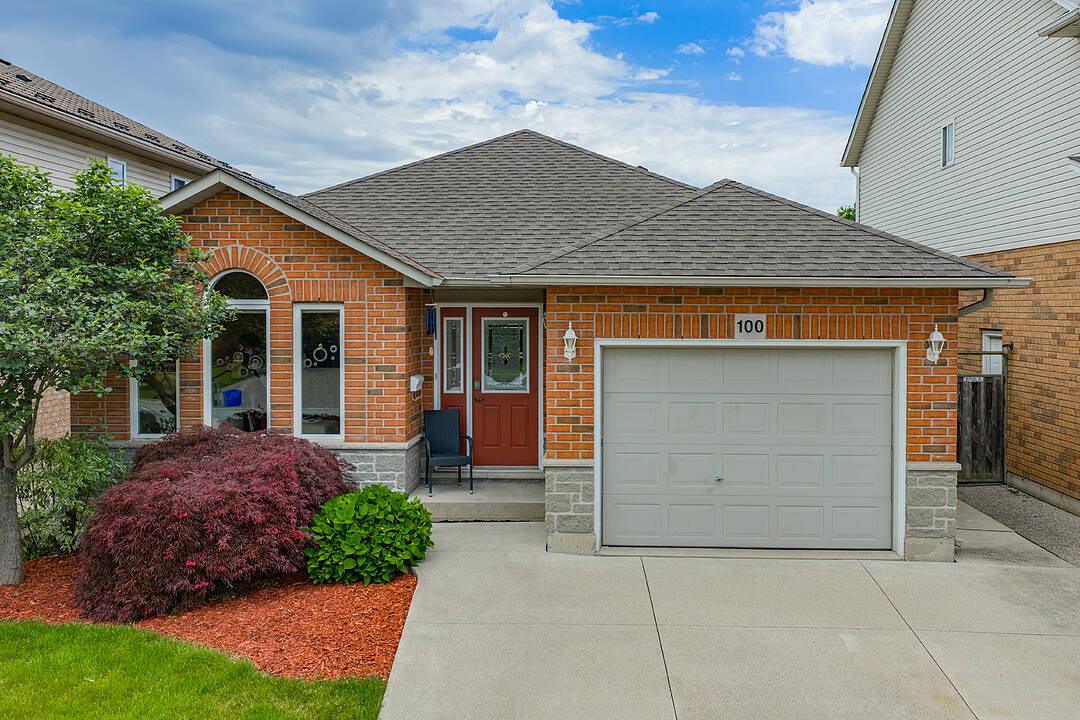 100 Chesley St, Hamilton, Ontario