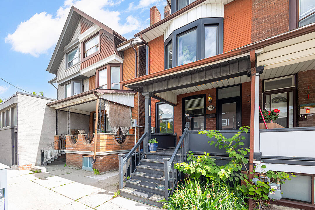 1213 College St, Toronto, Ontario