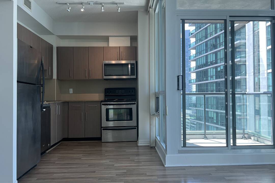 12 Yonge St #2310, Toronto, Ontario