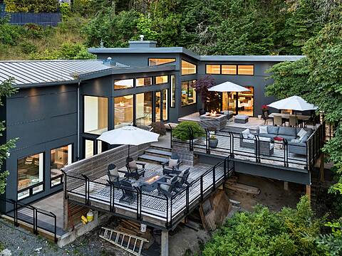 977 Grandview Street, North Cowichan