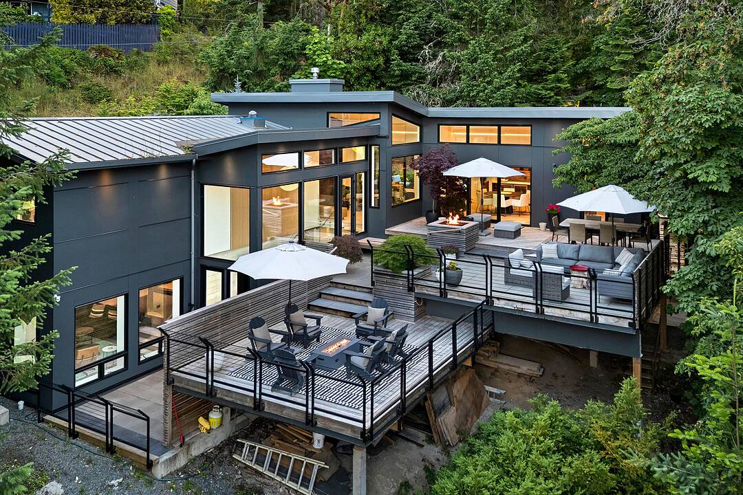 977 Grandview Street, North Cowichan, British Columbia