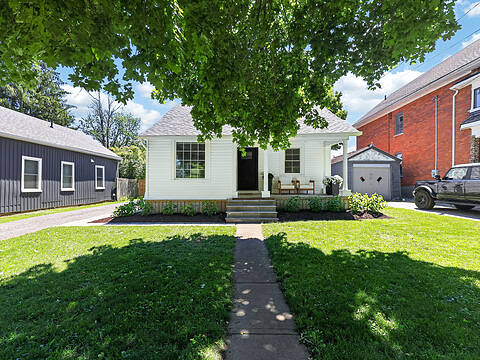 131 Bruce Street S, Blue Mountains