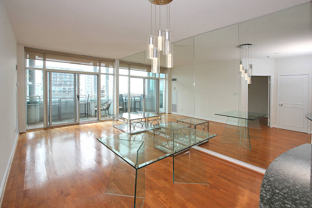 600 Queens Quay W #SPH22, Toronto, Ontario