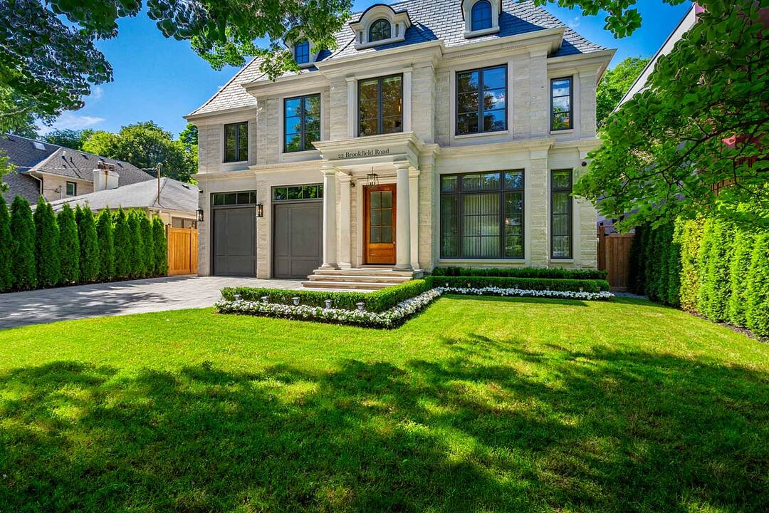 22 Brookfield Rd, Toronto, Ontario