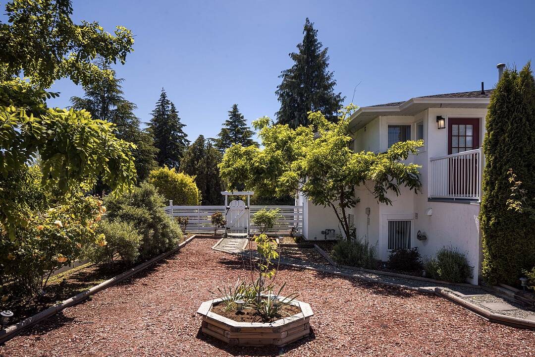 1843 Feltham Road, Saanich, British Columbia