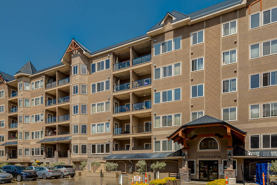 30 Discovery Ridge Close SW #502, Calgary, Alberta