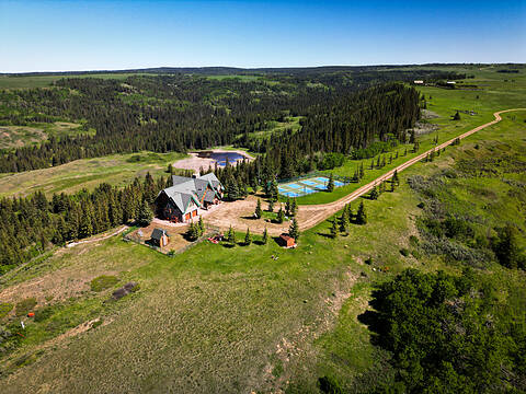 3230 Thelma Road, Rural Cypress County