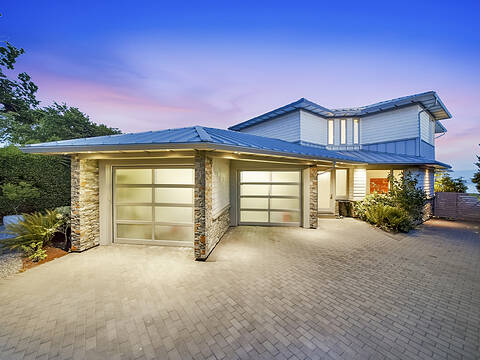 1625 Hollywood Crescent, Victoria