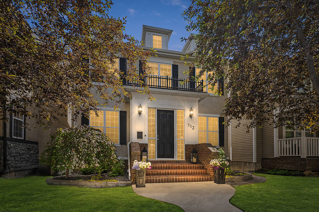 113 Ypres Green SW, Calgary, Alberta