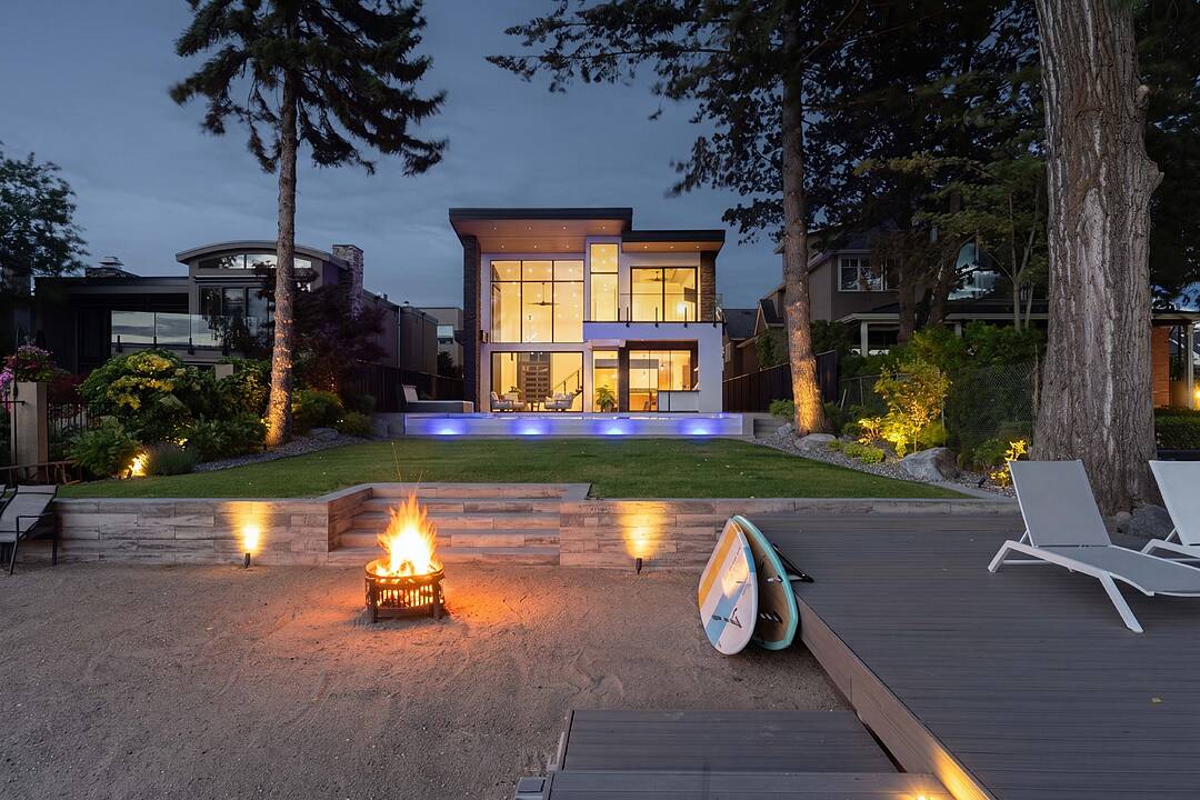 2764 Abbott Street, Kelowna, British Columbia