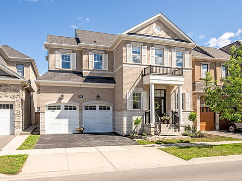 202 North Park Blvd, Oakville