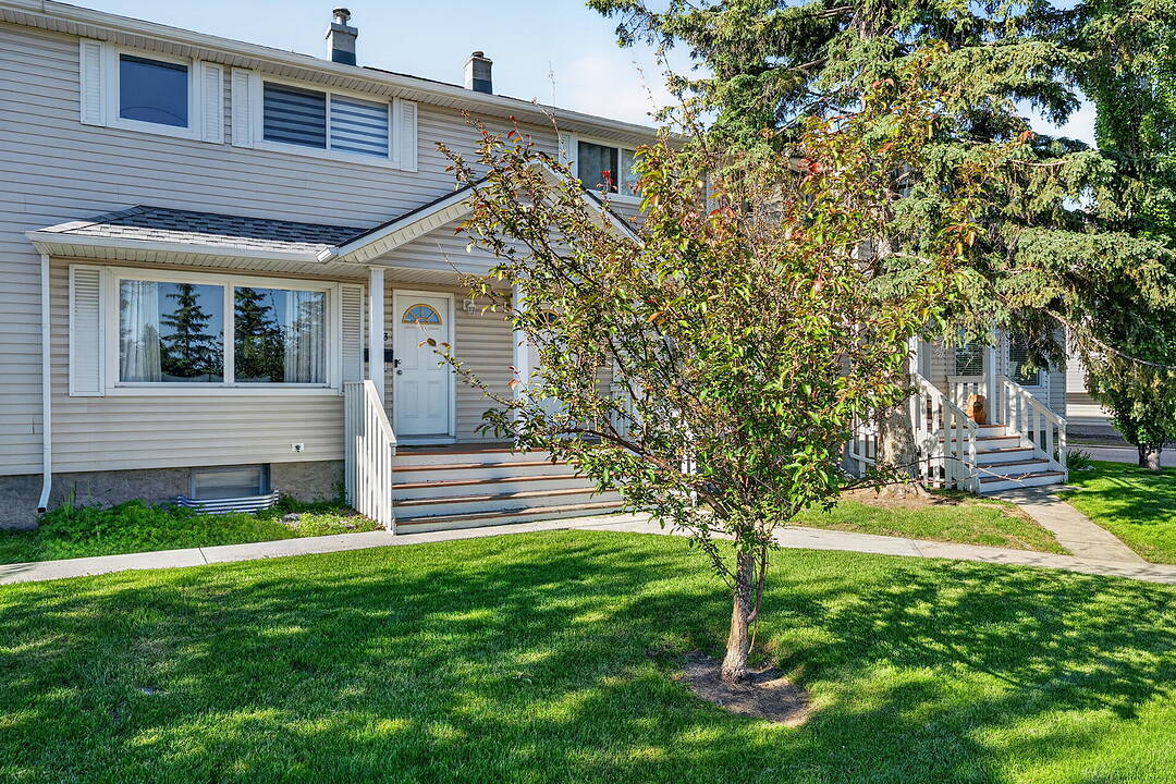 513 Killarney Glen Court SW, Calgary, Alberta