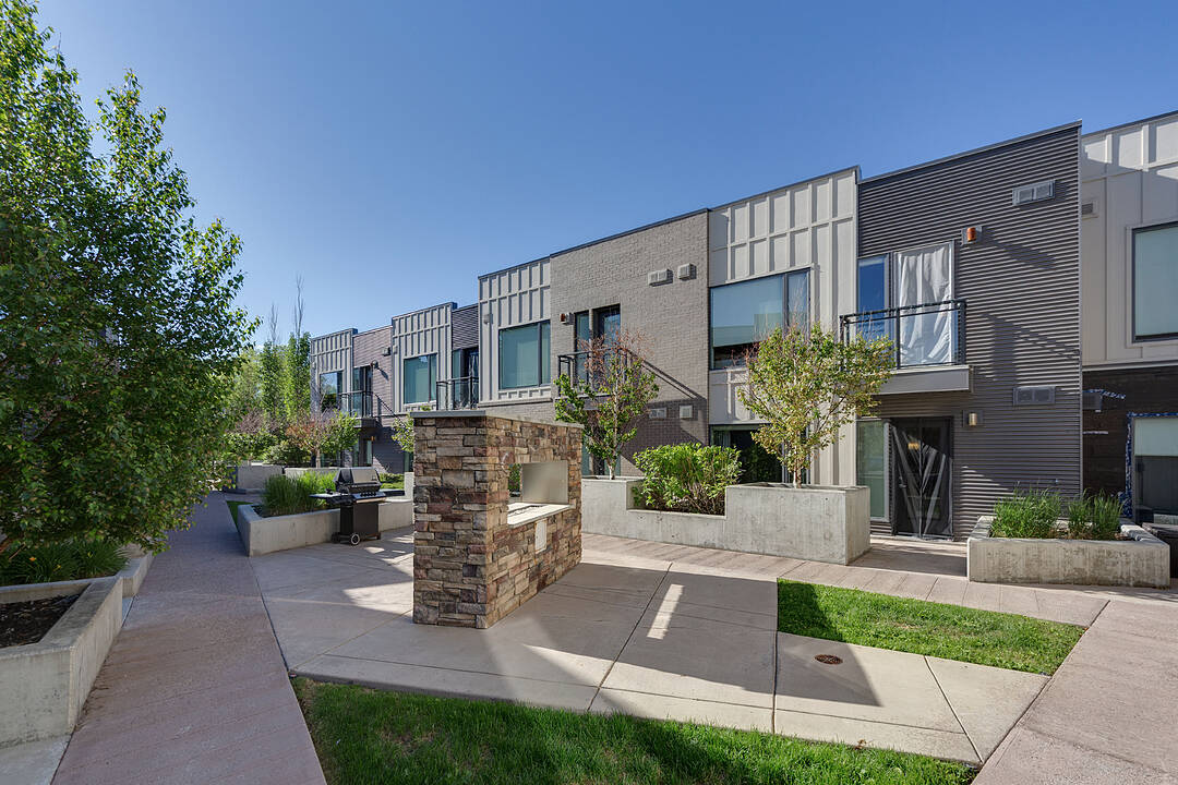 93 34 Avenue SW #310, Calgary, Alberta