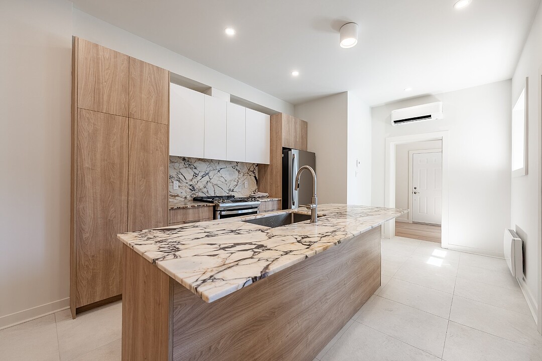 267 Rue du Square-Sir-George-Étienne-Cartier, Le Sud-Ouest, Québec