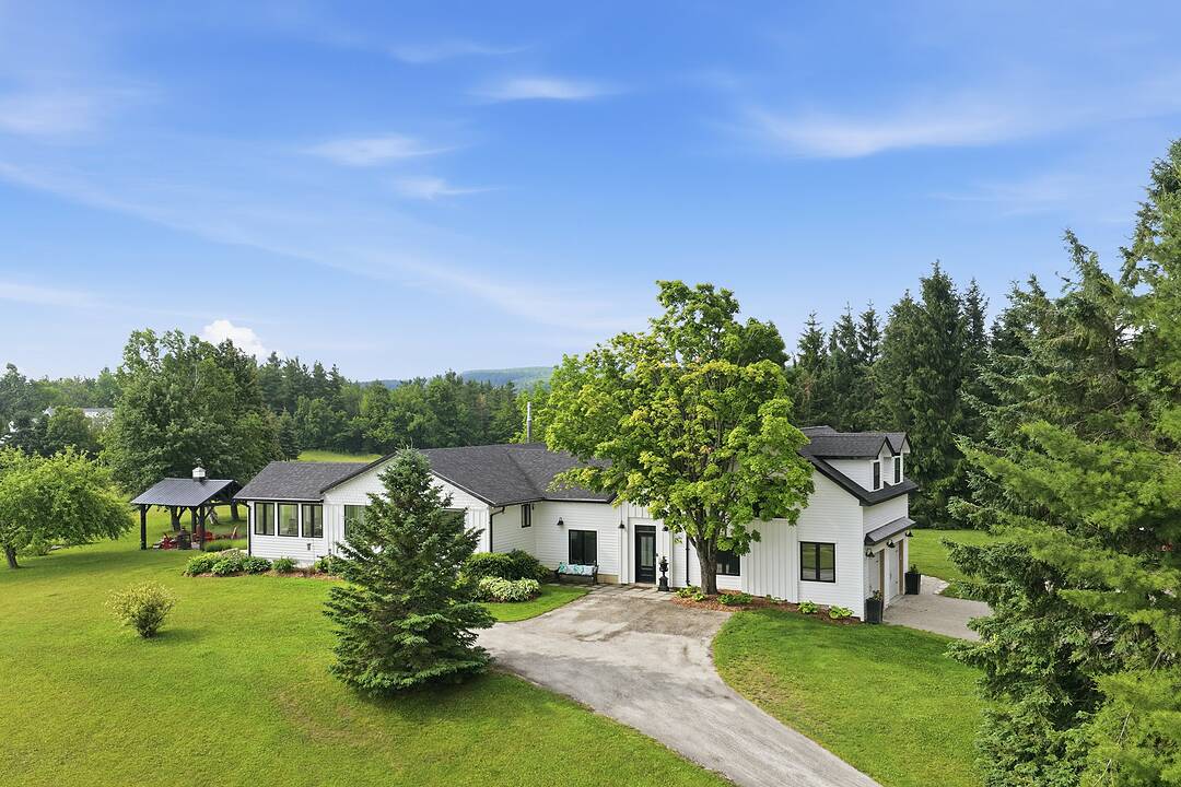 9263 91 County Road, Clearview, Ontario