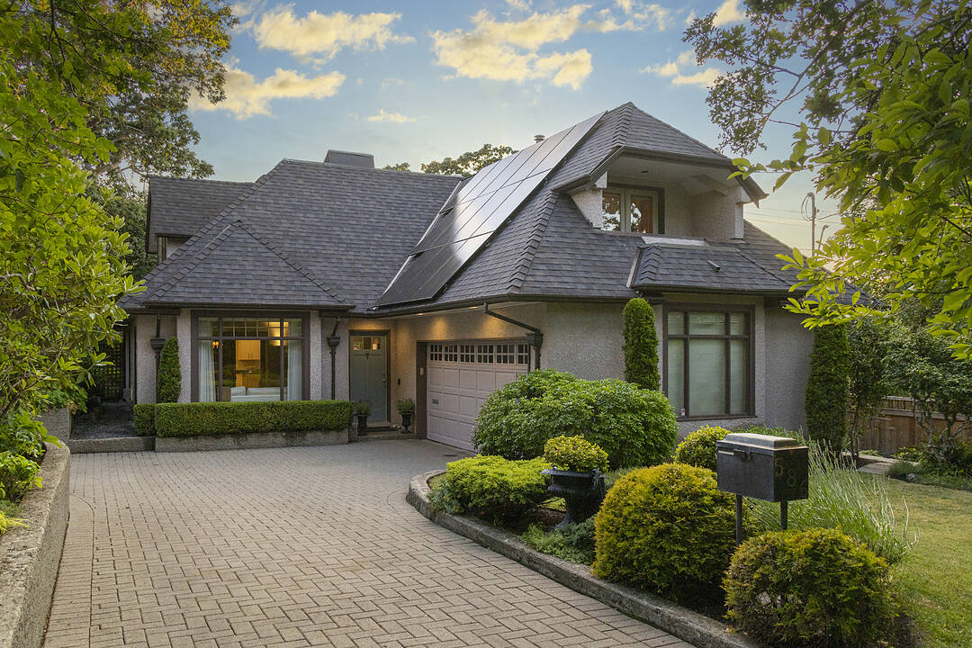 586 Island Road, Oak Bay, British Columbia