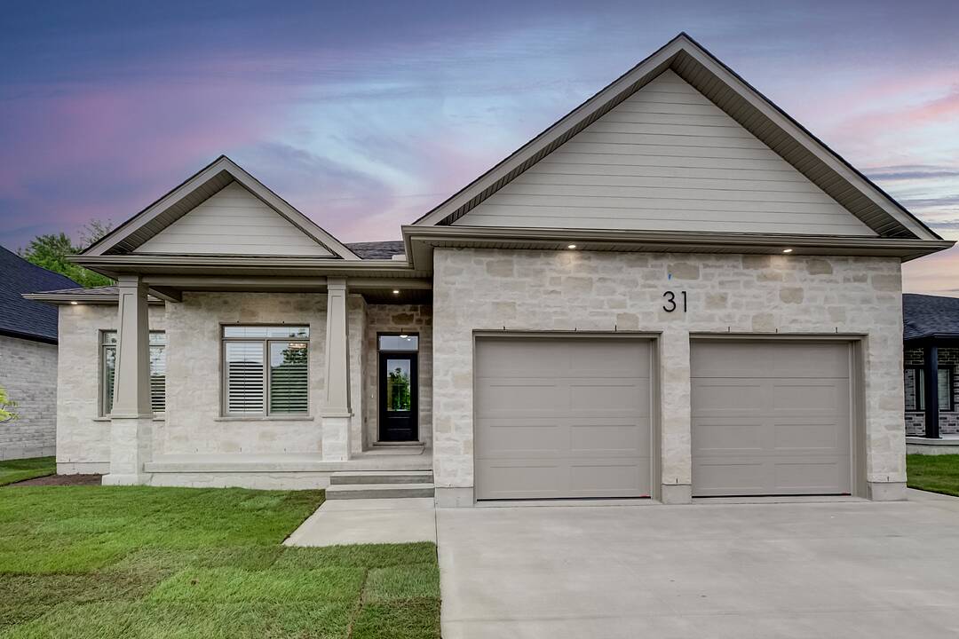 31 Gilmer Crescent, Listowel, Ontario