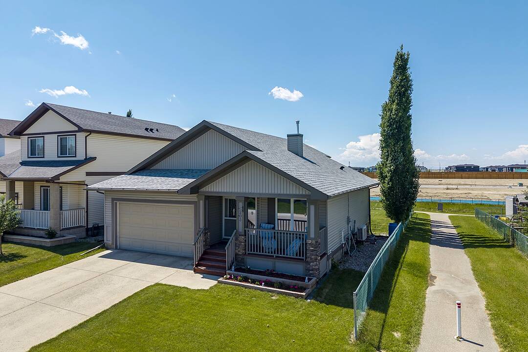 203 Bishop Mews NW, Langdon, Alberta