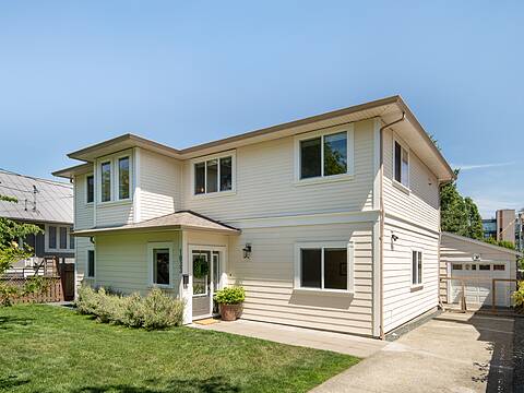 1833 Chestnut Street, Victoria