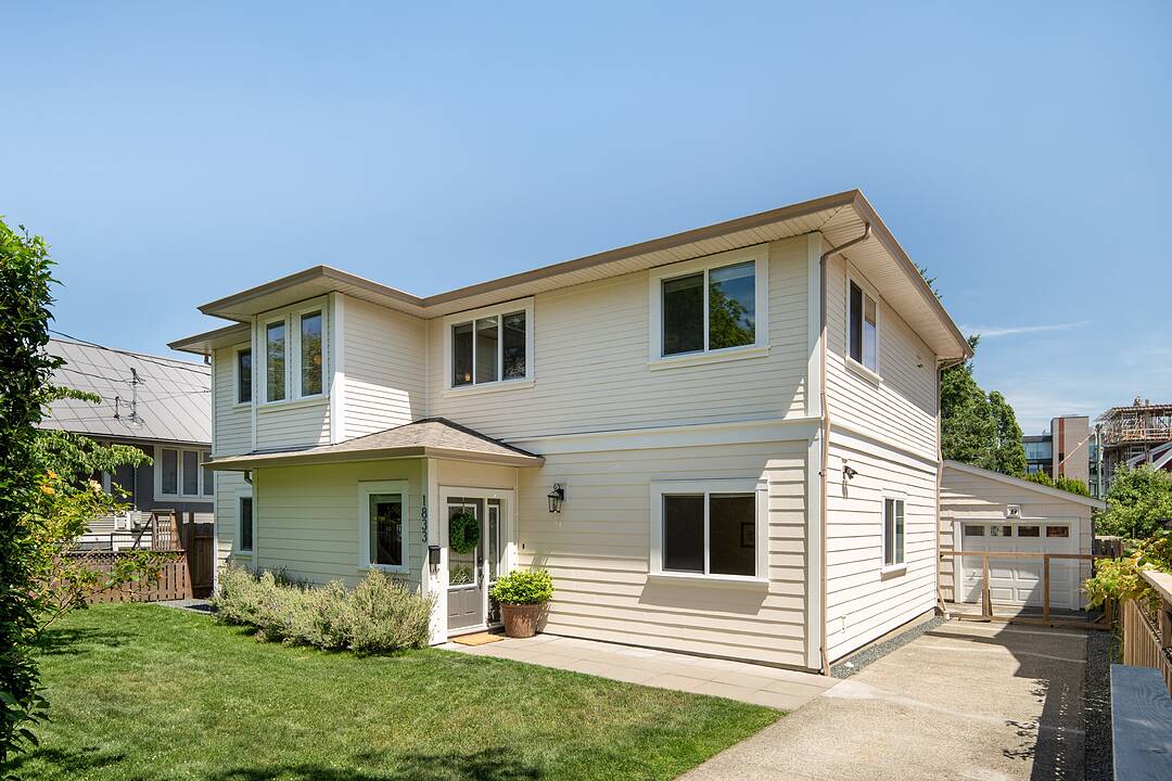 1833 Chestnut Street, Victoria, British Columbia
