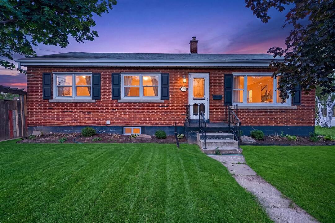 2265 Prospect St, Burlington, Ontario