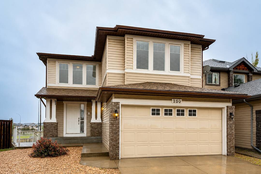 250 Panatella Court NW, Calgary, Alberta