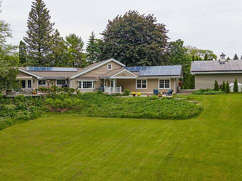 640 Mountain Road, Collingwood
