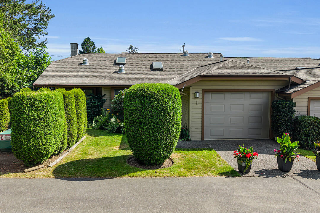 1-1144 Verdier Avenue, Central Saanich, British Columbia