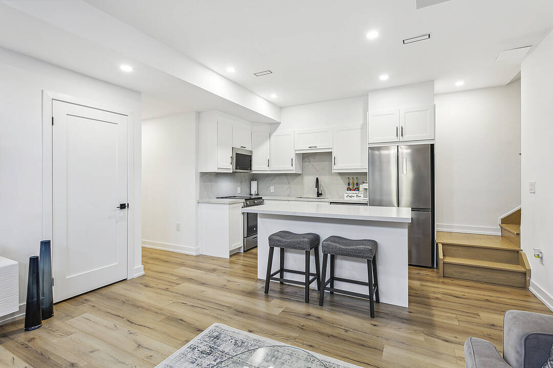 73 Guthrie Ave #Lower, Toronto, Ontario