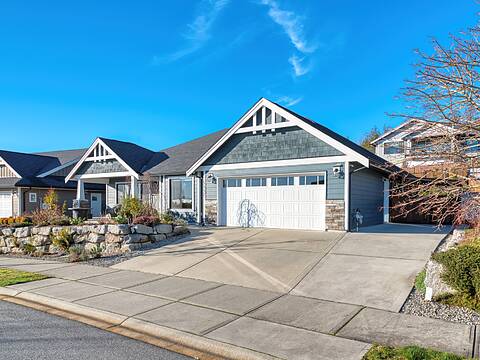 5537 Peregrine Crescent, Sechelt