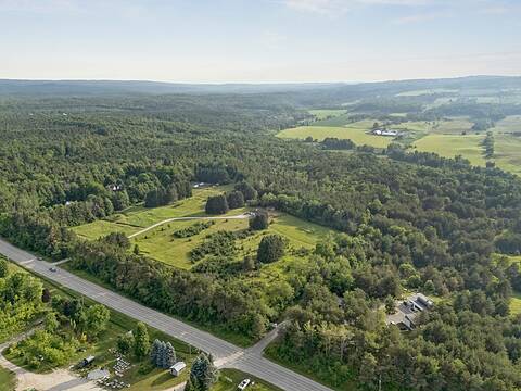 938400 Airport Road, Mulmur