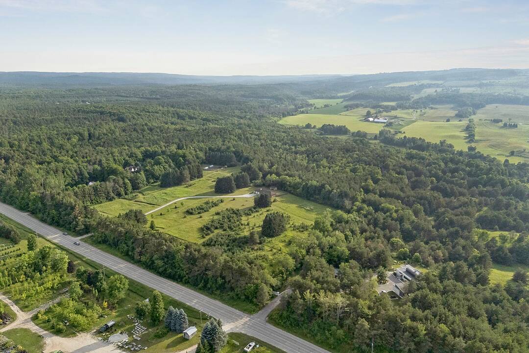 938400 Airport Road, Mulmur, Ontario