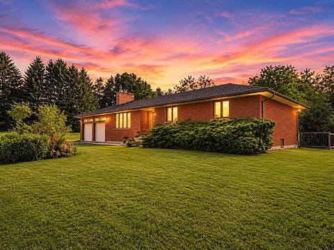 938400 Airport Road, Mulmur