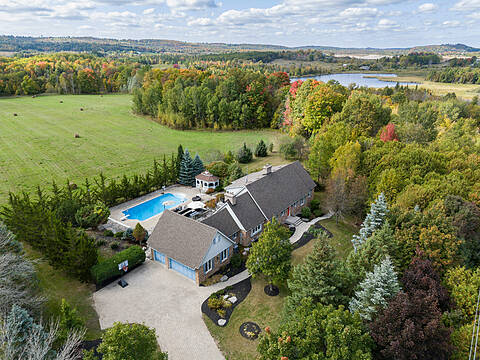 203 Ski Hill Rd, Kawartha Lakes