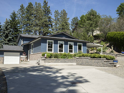 1077 Cascade Place, Kelowna