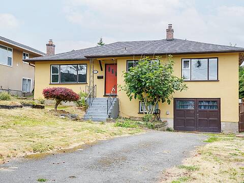 915 Inskip Street, Esquimalt