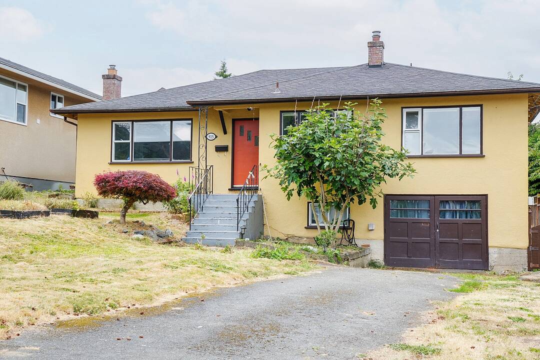 915 Inskip Street, Esquimalt, British Columbia