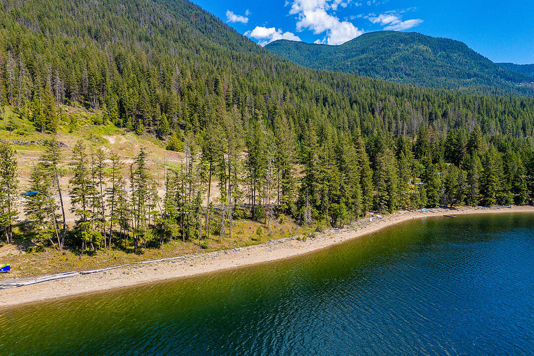 2-4990 Sunnybrae-canoe Point Road, Tappen, British Columbia