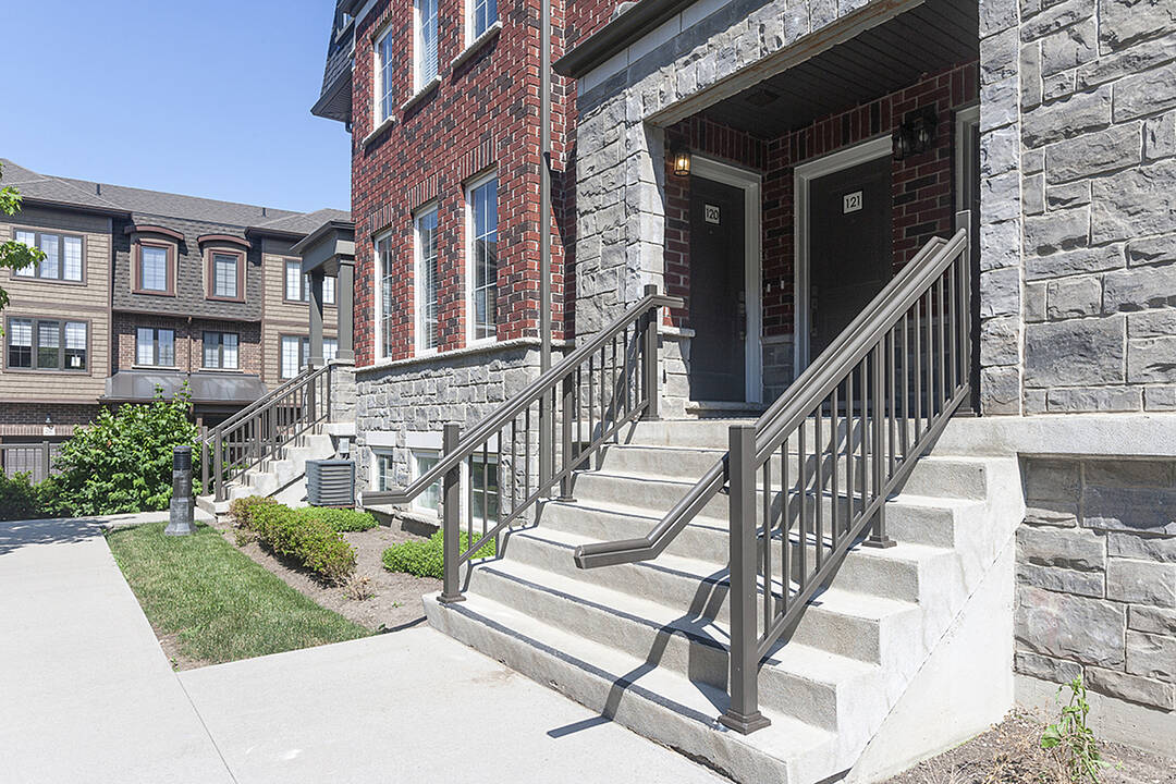 445 Ontario St S #120, Milton, Ontario