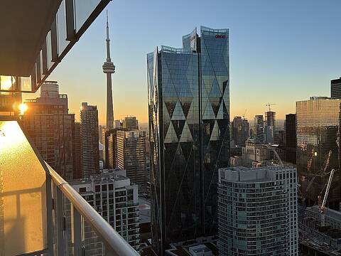 28 Freeland St #4807, Toronto