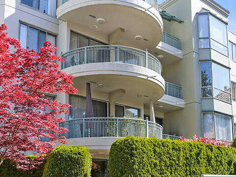 1765 Martin Drive #208, Surrey