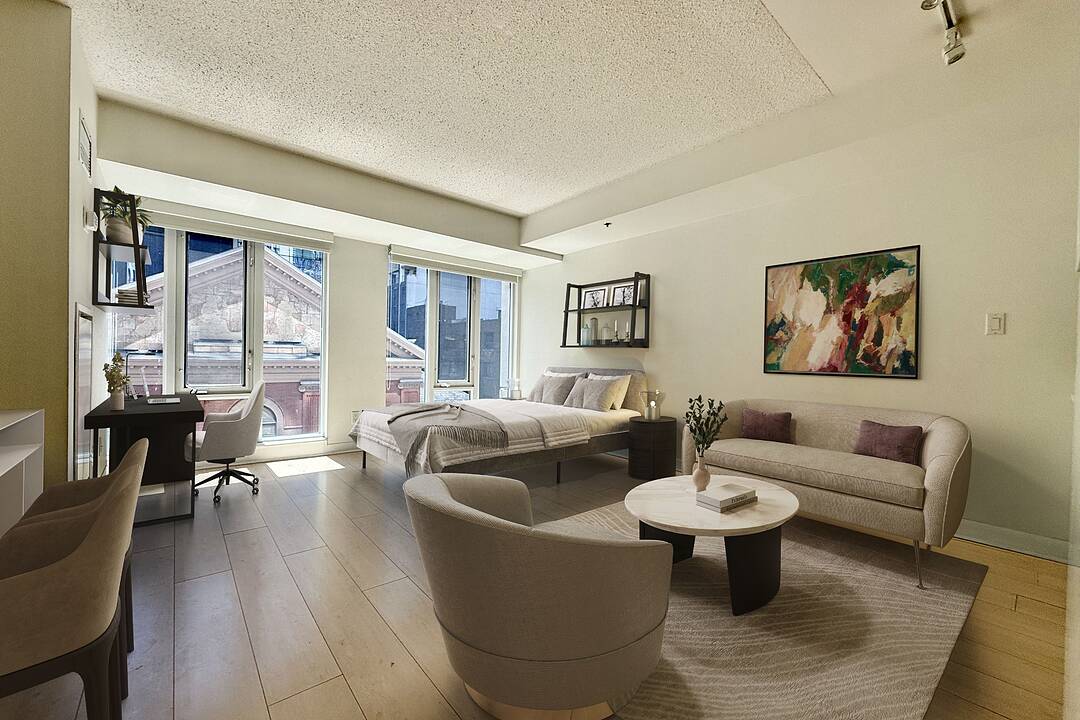 210 Victoria St #717, Toronto, Ontario