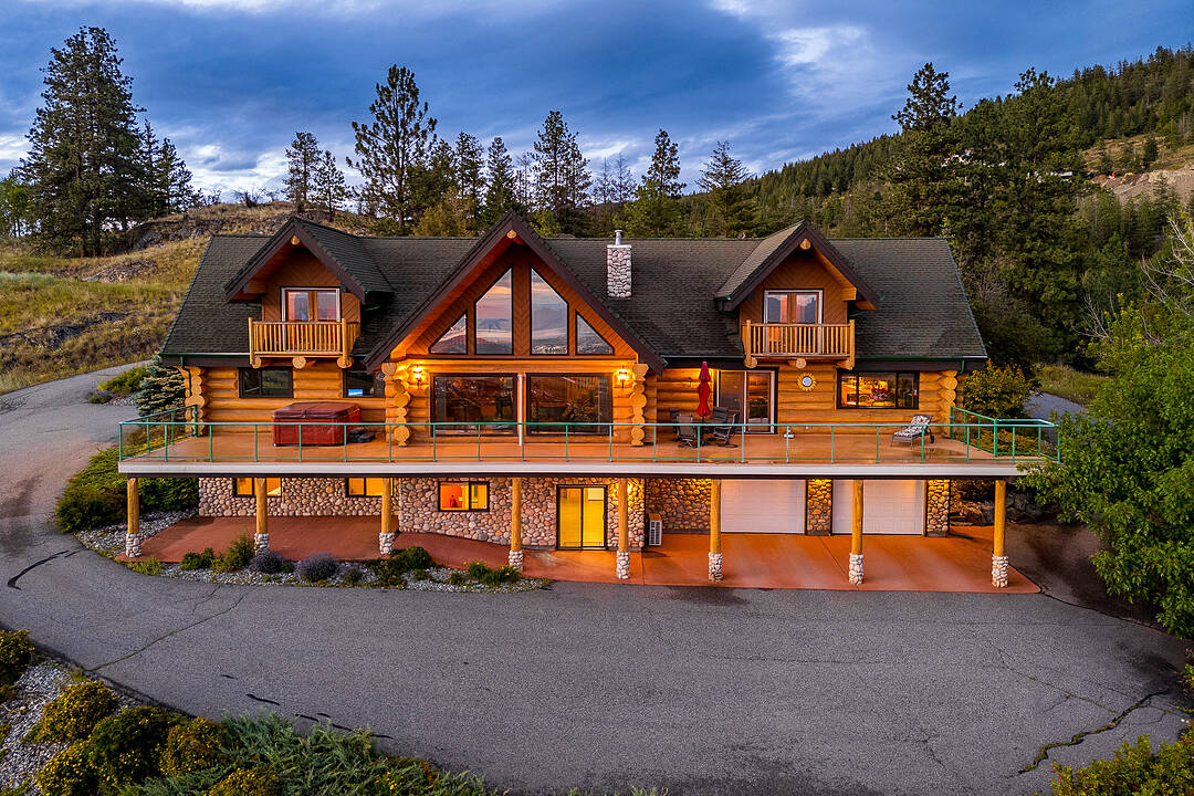 4520 Farmers Drive, Kelowna, British Columbia
