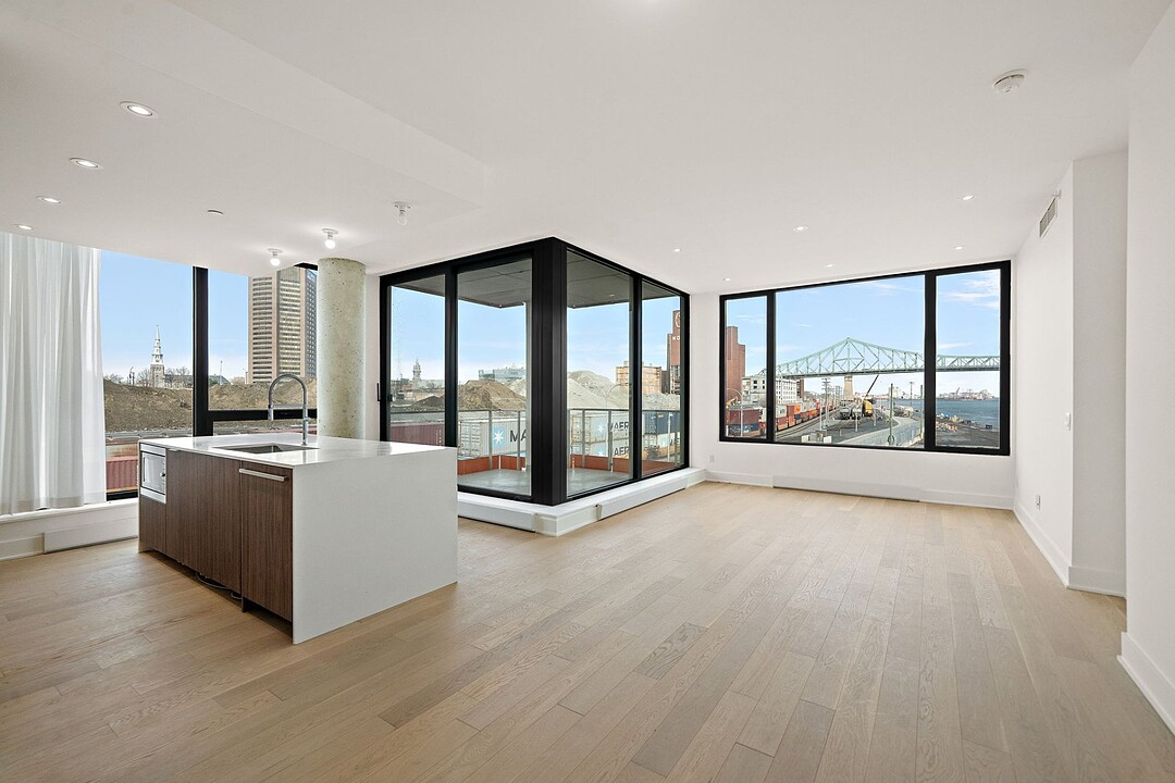 1010 Rue de la Commune E., Apt. 405, Ville-Marie, Québec