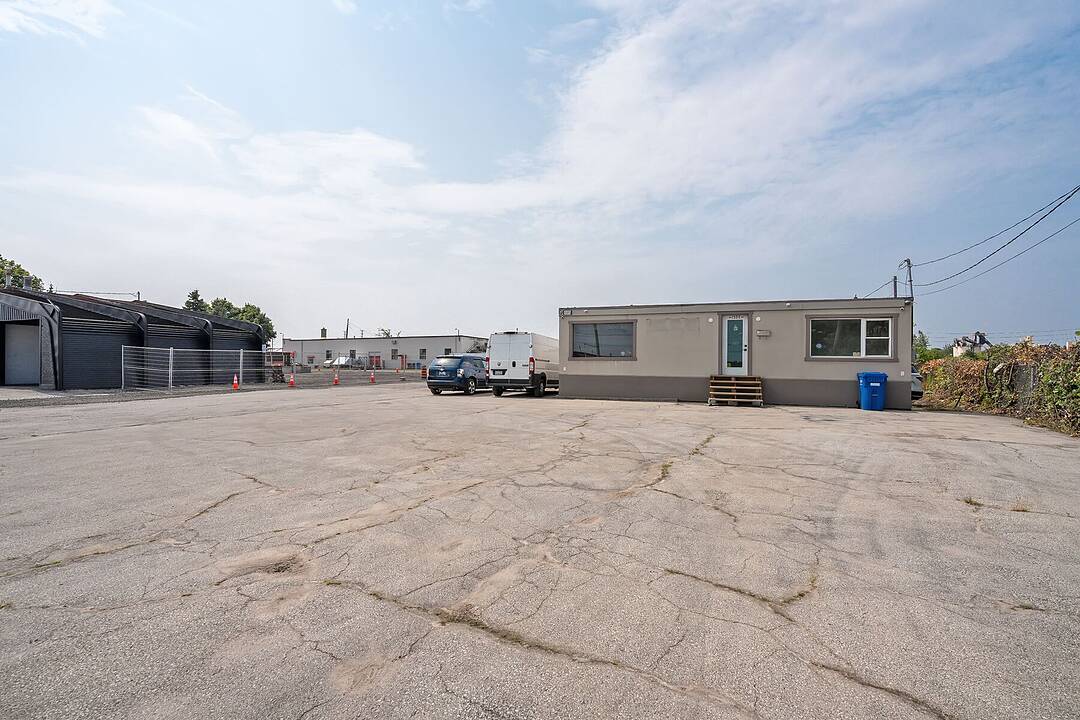 1505 Speers Rd #1, Oakville, Ontario